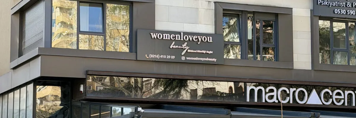 Kadıköy Güzellik Merkezi Deneyiminde Yenilikçi Yaklaşım: womenloveyou beauty