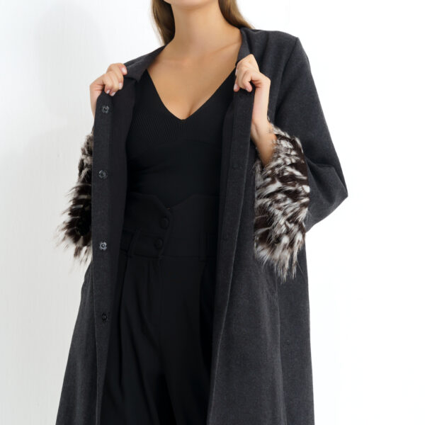 Kolları Kürklü Gri Kaşe Ceket